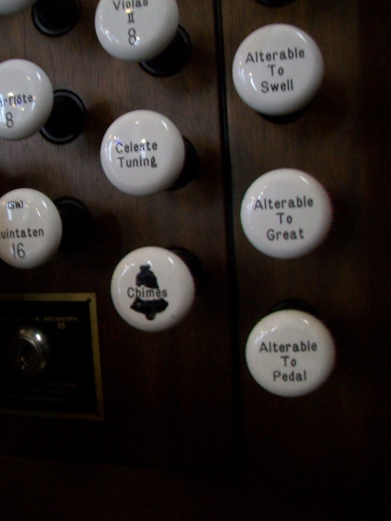Les cloches de l'orgue de Groslay