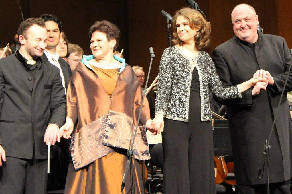 Kirill Petrenko, Soile Isokoski, Sophie Koch et Peter Rose. Photo : Josée Novciz.