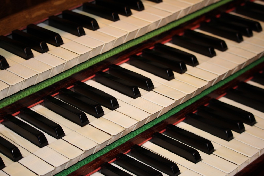 Claviers de l'orgue de Saint-Laurent