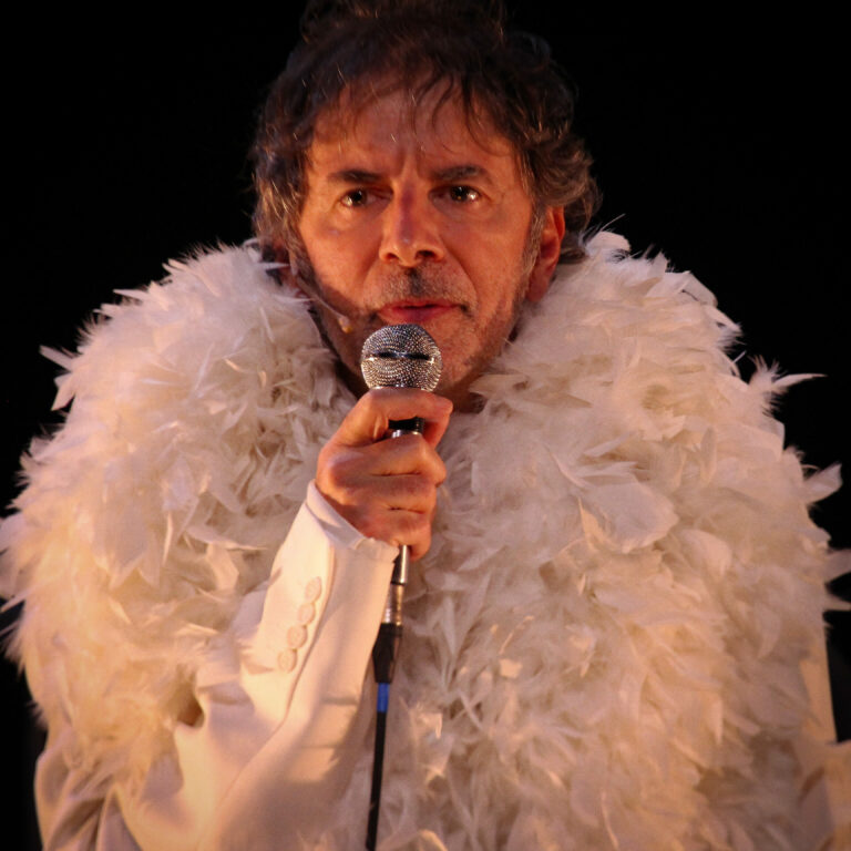 Thomas Fersen, « Comme on quitte son imperméable », La Scala (Paris 10), 14 octobre 2026 – 1/2
